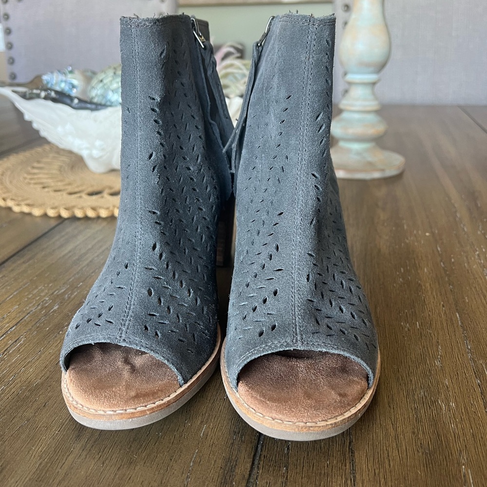 Women's Tom Majorca Gray Peep-Toe Ankle Boots